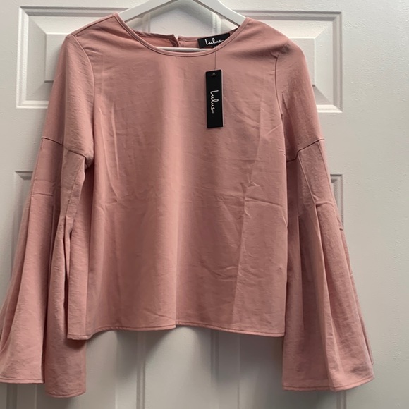 Lulus Tops - **NWT**Lulus woman’s blouse Size XS Pink